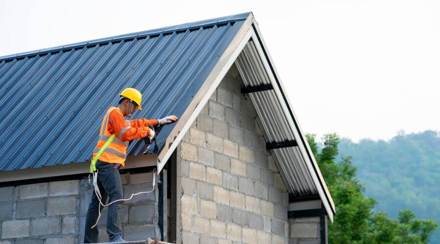 Expert top industrial roofings services in Morning Sun, IA